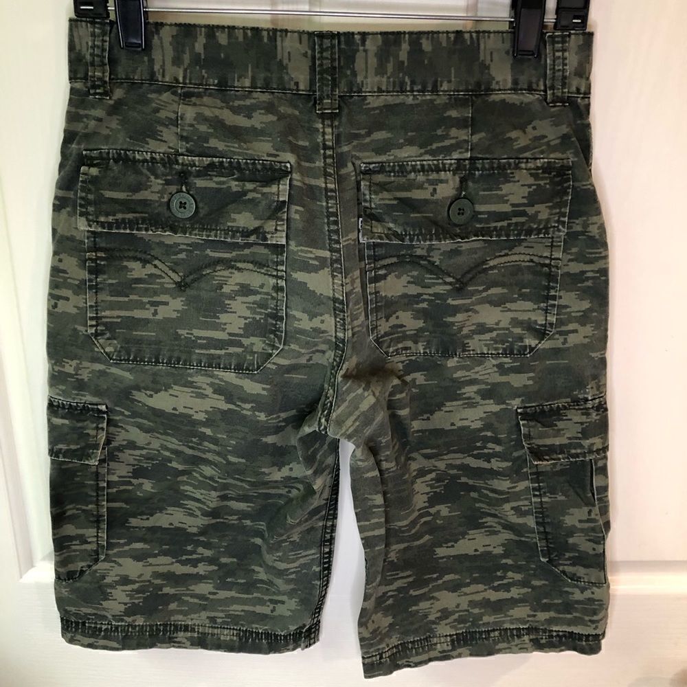 Levi’s shorts   - Picture 3 of 5